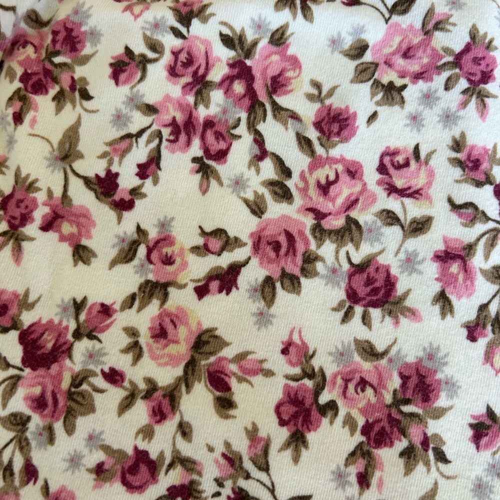 Forever 21 Pink Rose Leggings
Size: Small 
NWOT - Picture 2 of 4